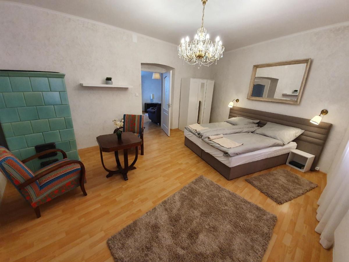 Corte Apartman Pápa Exteriér fotografie