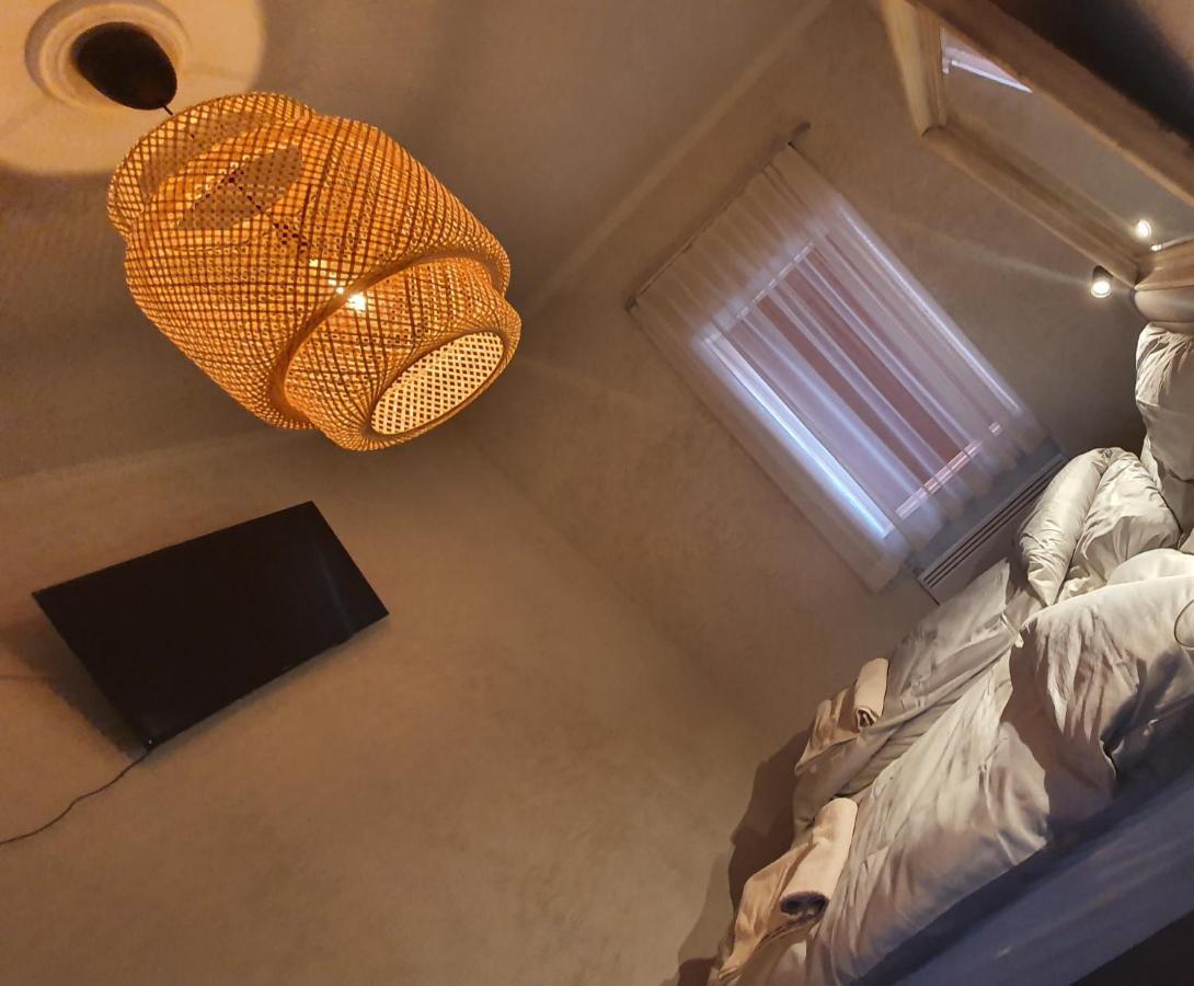Corte Apartman Pápa Exteriér fotografie