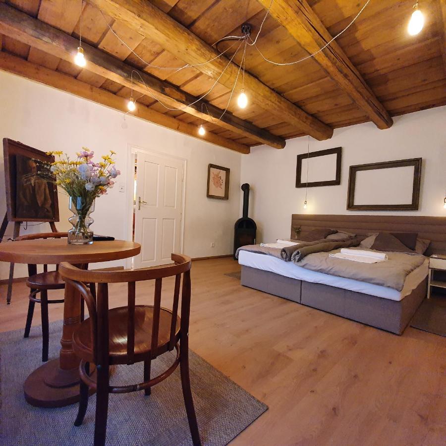 Corte Apartman Pápa Exteriér fotografie
