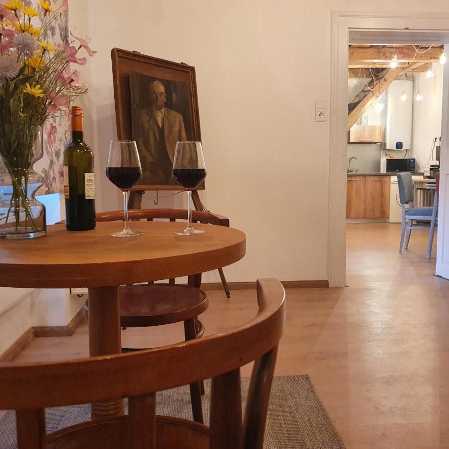 Corte Apartman Pápa Exteriér fotografie