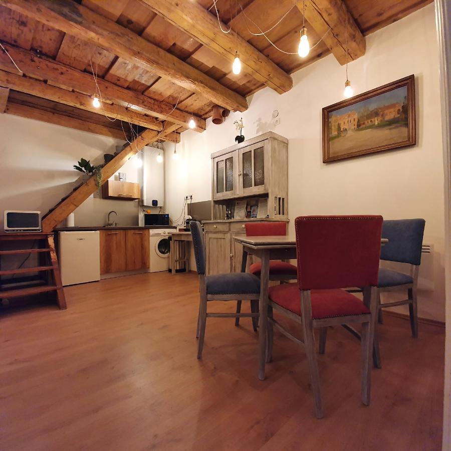 Corte Apartman Pápa Exteriér fotografie