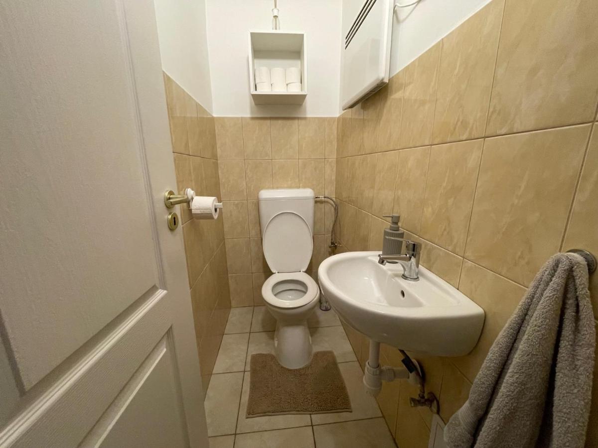Corte Apartman Pápa Exteriér fotografie
