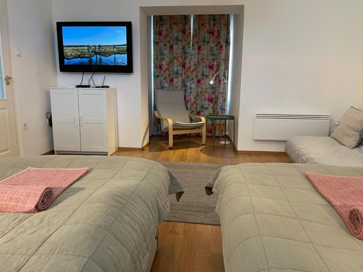 Corte Apartman Pápa Exteriér fotografie
