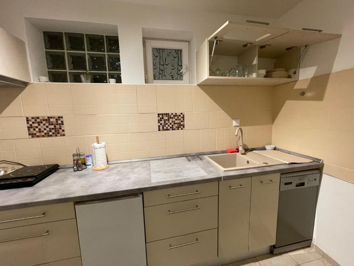 Corte Apartman Pápa Exteriér fotografie